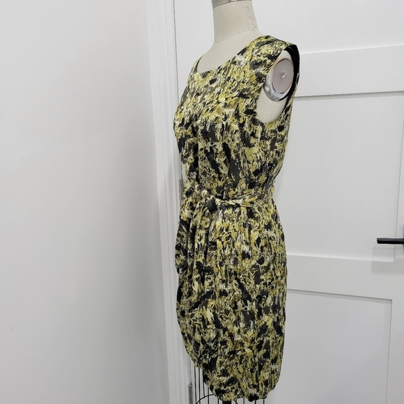 Vince Camuto Dress Faux Wrap Lined Sleeveless Camo With Tie Size 10P - Picture 5 of 10